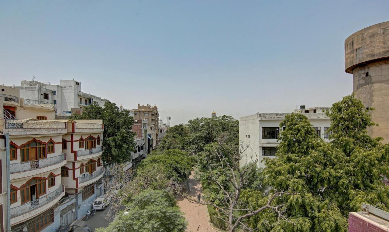 Hotel Raj Darbar - 10 Meter From Golden Temple Amritsar Zewnętrze zdjęcie